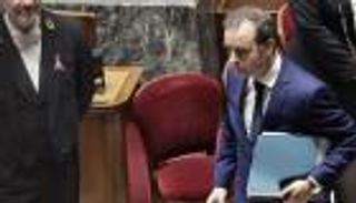 حكومة «لوكورنو» تنجح في أول اختبار.. ثقة فرنسية بـ«دعم اشتراكي»