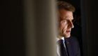 ماكرون وورقة البرلمان.. ضغط استباقي أم خيار اضطراري؟