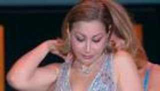 منة شلبي تعلق على تمزق فستانها في افتتاح مهرجان الجونة