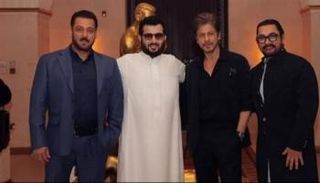 تركي آل الشيخ مع نجوم بوليوود