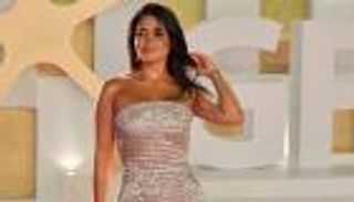 على خطى أليكسيس بليديل.. أسماء جلال تكرر الإطلالة في مهرجان الجونة