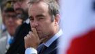 رئيس وزراء فرنسا على حبل التوازنات البرلمانية.. لا مجال للخطأ