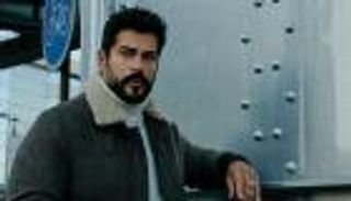 هل باع ممتلكاته وغادر تركيا؟.. بوراك أوزجيفيت يحسم الجدل