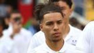 «ما حدث مؤسف».. سر «حزن وخيبة» قبال بعد عودته إلى فرنسا