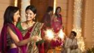 5 أفلام تروي سحر مهرجان الأنوار &laquo;ديوالي&raquo; على شاشة بوليوود