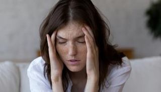 ألم الصداع ـ تعبيرية 