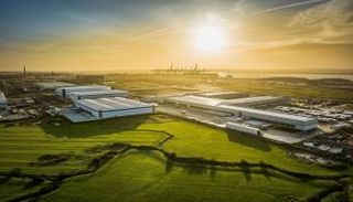 نظام «بوكس باي إمبتي سوبرستاك» في ميناء لندن جيتواي