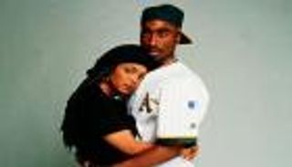كواليس فيلم «Poetic Justice».. جانيت جاكسون طلبت اختبار الإيدز لتوباك شاكور قبل مشهد التقبيل