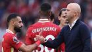 بعد عاصفة الانتقادات.. محمد صلاح لا يُقلق سلوت