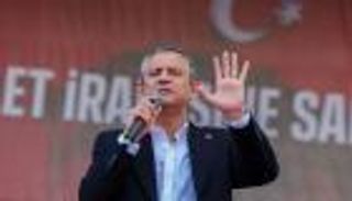 زعيم المعارضة التركية «باق» في منصبه.. حكم قضائي يخفف التوترات السياسية