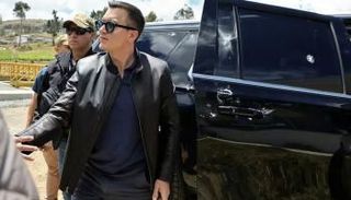 نوبوا عقب تعرض موكبه سابقا لإطلاق رصاص