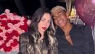 نيكي نيكول تحسم جدل حملها من لامين يامال