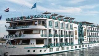 باخرة نيلية 