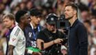 غضب فينيسيوس وكلمات لامين.. 8 رسائل من ألونسو بعد الكلاسيكو