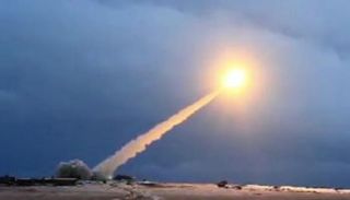 جانب من إطلاق الصاروخ