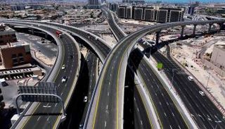 شبكة الطرق ومنظومة النقل في دبي