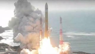 لحظة إطلاق مركبة الشحن اليابانية