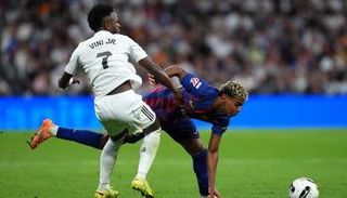 لامين يامال نجم برشلونة