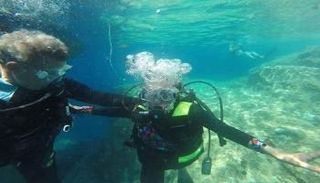 الغوص في أعماق سواحل طبرقة