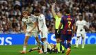 رغم الفوز.. قناة ريال مدريد تمارس هوايتها ضد حكم الكلاسيكو