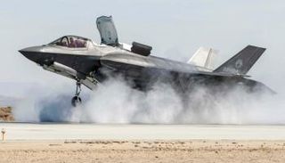 مقاتلة من طراز إف-35