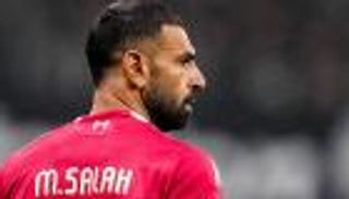 الأهلي ومحمد صلاح.. قصص محترفي مصر العائدين بين المجد والإخفاق