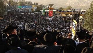 آلاف الحريديم يحتشدون في إسرائيل
