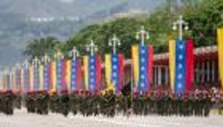 فنزويلا تحشد 3 ملايين مسلح في ظل التصعيد مع أمريكا