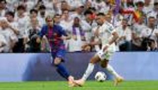 بسبب فرحة الكلاسيكو.. وعد ثأري من نجم برشلونة لريال مدريد