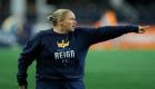 غرائب كرة القدم.. الذكاء الاصطناعي مساعد مدرب