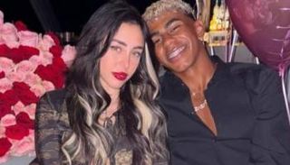 لامين يامال ونيكي نيكول