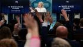 الغرفة 140.. جدار المواد الحساسة يعمق أزمة البيت الأبيض مع الصحفيين