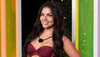 خبيرة التجميل هدى مصطفى