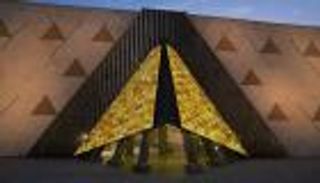 محتويات المتحف المصري الكبير.. تحفة عالمية تضم المسلة المعلقة الوحيدة في العالم