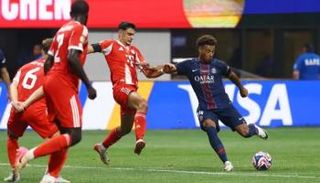 موعد مباراة البايرن وباريس اليوم 