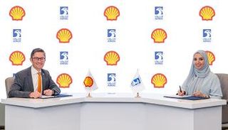 أدنوك وشل.. اتفاقية ضخمة للغاز المسال