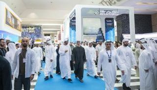 جانب من زيارة الشيخ خالد بن محمد بن زايد آل نهيان لـ«أديبك» 