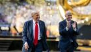 «فيفا» يطلق جائزة للسلام.. ترامب الفائز المنتظر؟