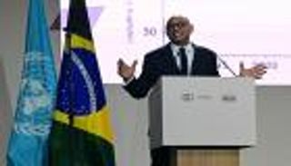 سيمون ستيل يحذر في COP30.. الفشل في التحول الأخضر يقود إلى مجاعات وصراعات