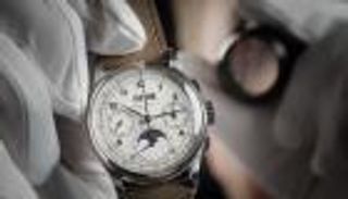 ساعة يد للبيع في مزاد بـ17.6 مليون دولار (صور)