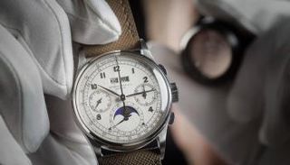 ساعة باتيك فيليب بيربتشوال كالندر