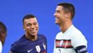 سلسلة أهدافه توقفت.. مبابي يفشل في تحطيم رقم كريستيانو رونالدو