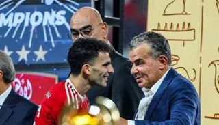 زيزو يرفض مصافحة هشام نصر