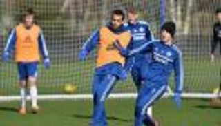 زميل صلاح السابق.. نقل أوسكار للمستشفى بسبب أزمة قلبية