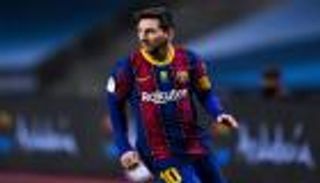 كيف يلعب برشلونة حال عودة ميسي؟