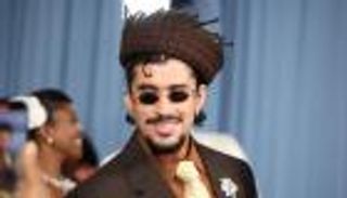 باد باني يحصد جائزة ألبوم العام في غرامي اللاتينية
