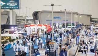 معرض أبوظبي الدولي للقوارب