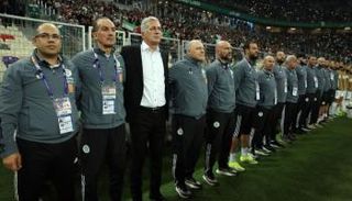 طاقم منتخب الجزائر