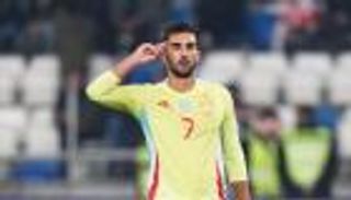 عادل راموس ودي ستيفانو.. توريس يدخل قائمة العظماء مع إسبانيا