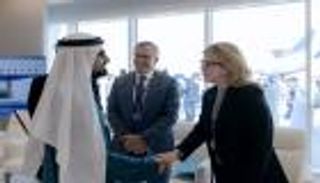 محمد بن راشد يلتقي نائب الرئيس التنفيذي لمجموعة بوينغ العالمية